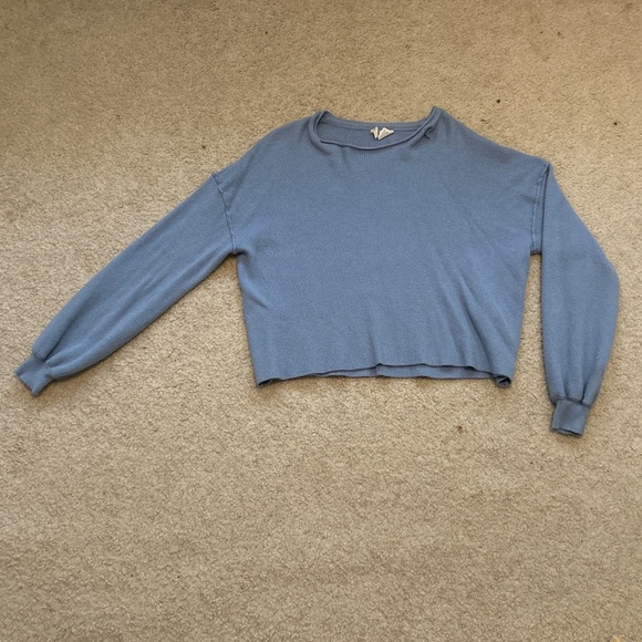 Tilly’s Blue Cropped Sweater Small - Picture 2 of 3